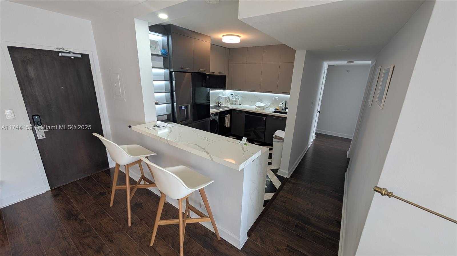 Small Image of 1500 BAY RD #822S, Miami Beach Number 8