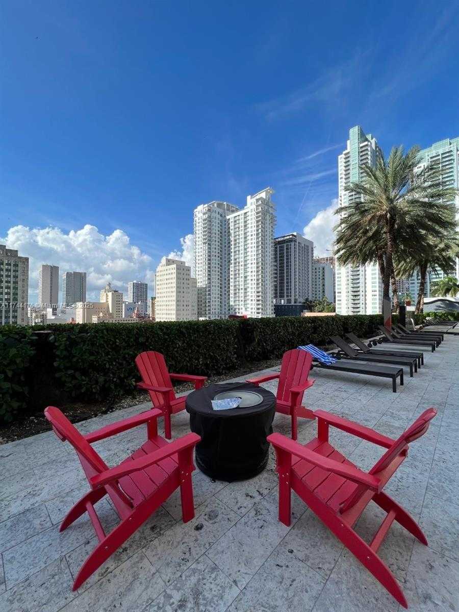 Small Image of 50 Biscayne Blvd, Miami, FL 33132, USA Number 25