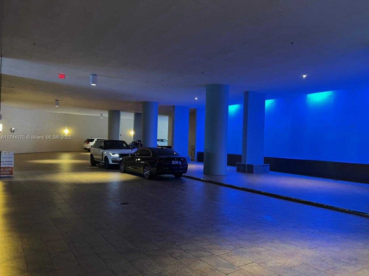Small Image of 50 Biscayne Blvd, Miami, FL 33132, USA Number 26