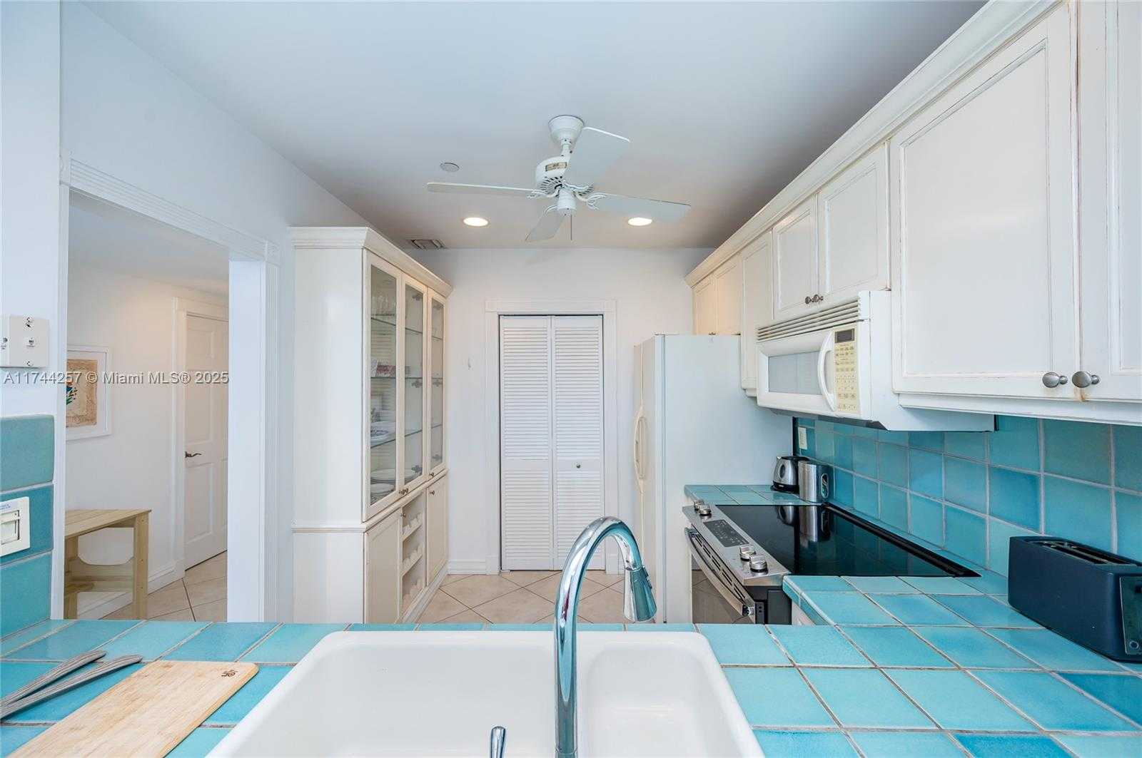 Small Image of 201 CRANDON BLVD #505, Key Biscayne Number 16