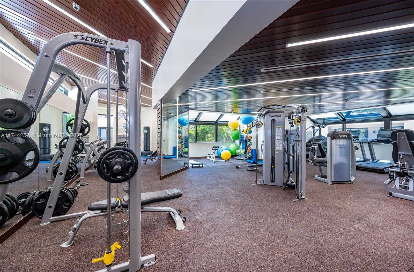 Small Image of 201 CRANDON BLVD #505, Key Biscayne Number 25