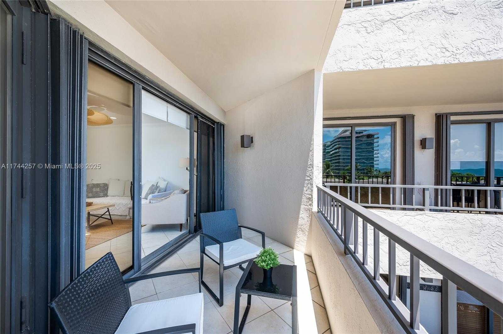 Small Image of 201 CRANDON BLVD #505, Key Biscayne Number 3