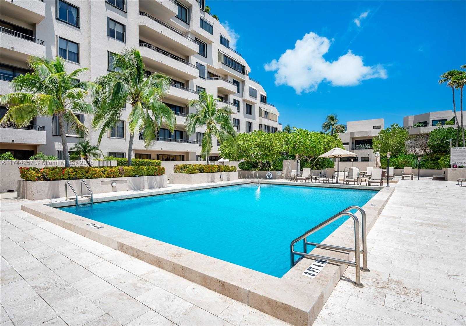 Small Image of 201 CRANDON BLVD #505, Key Biscayne Number 31