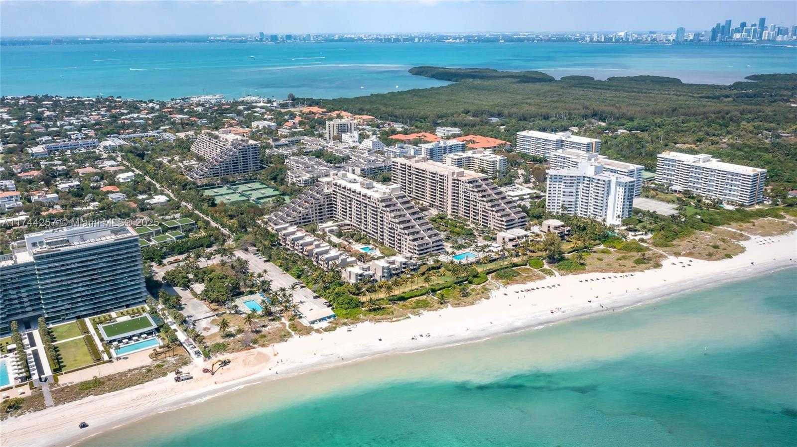 Small Image of 201 CRANDON BLVD #505, Key Biscayne Number 32