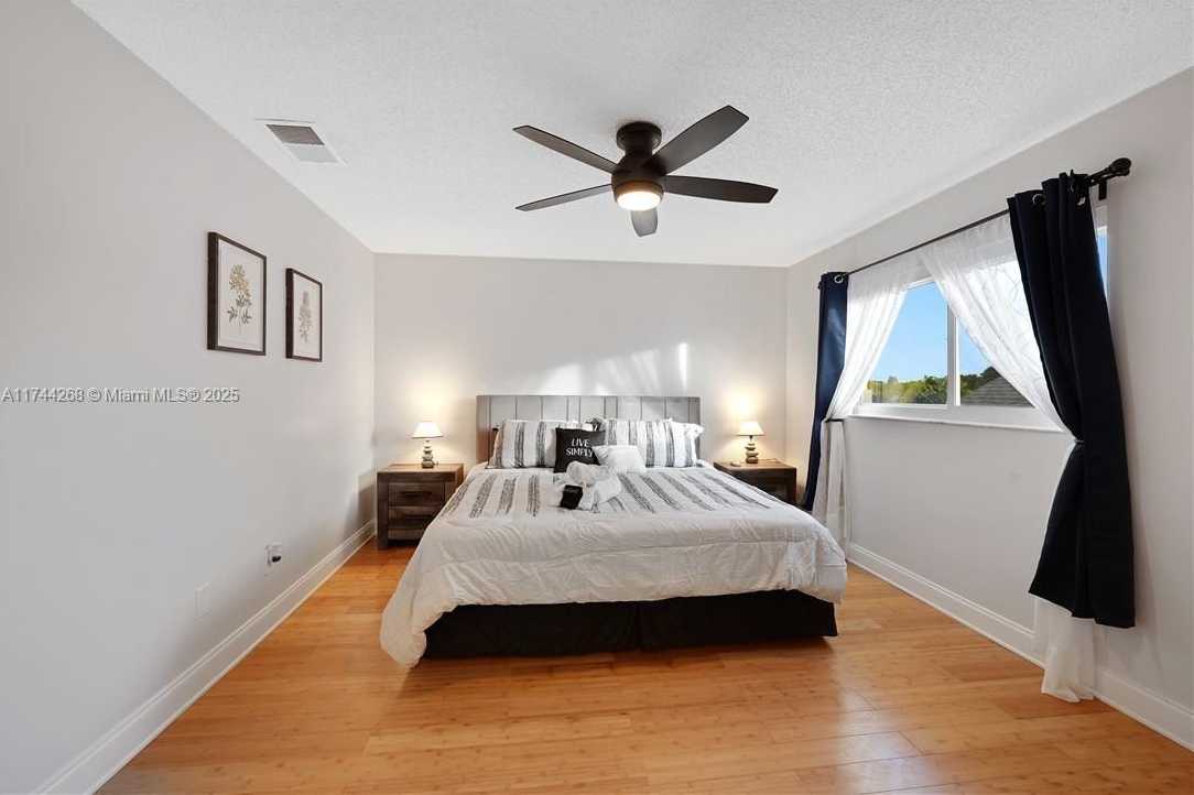 Small Image of 6863 SOUTH WEST 104TH CT, Miami Number 20
