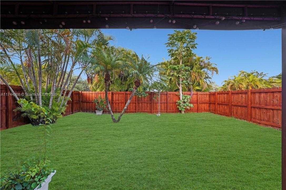 Small Image of 6863 SOUTH WEST 104TH CT, Miami Number 37