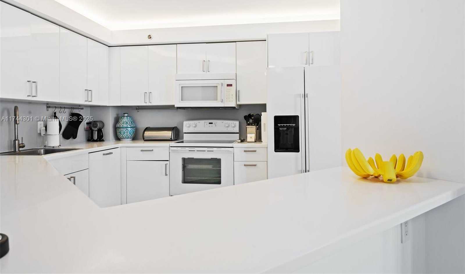 Small Image of 9511 COLLINS AVE #1204, Surfside Number 16