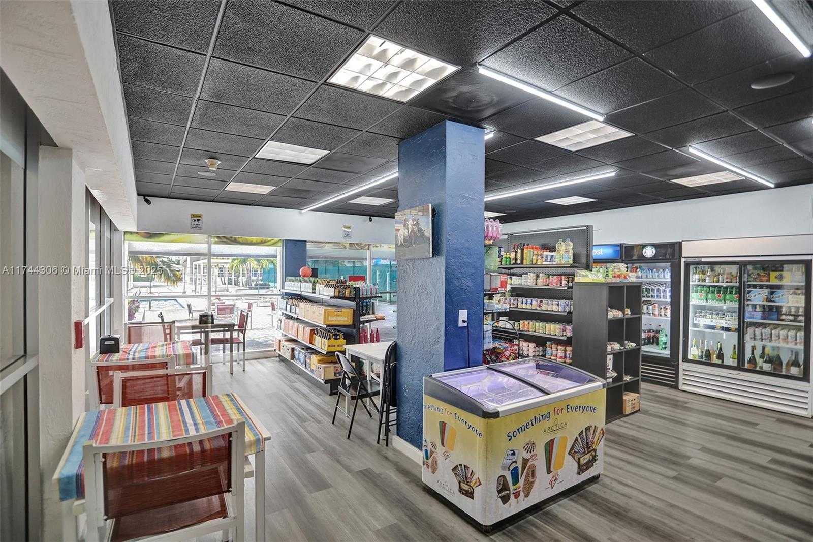 Small Image of 18031 BISCAYNE BLVD #1604, Aventura Number 15