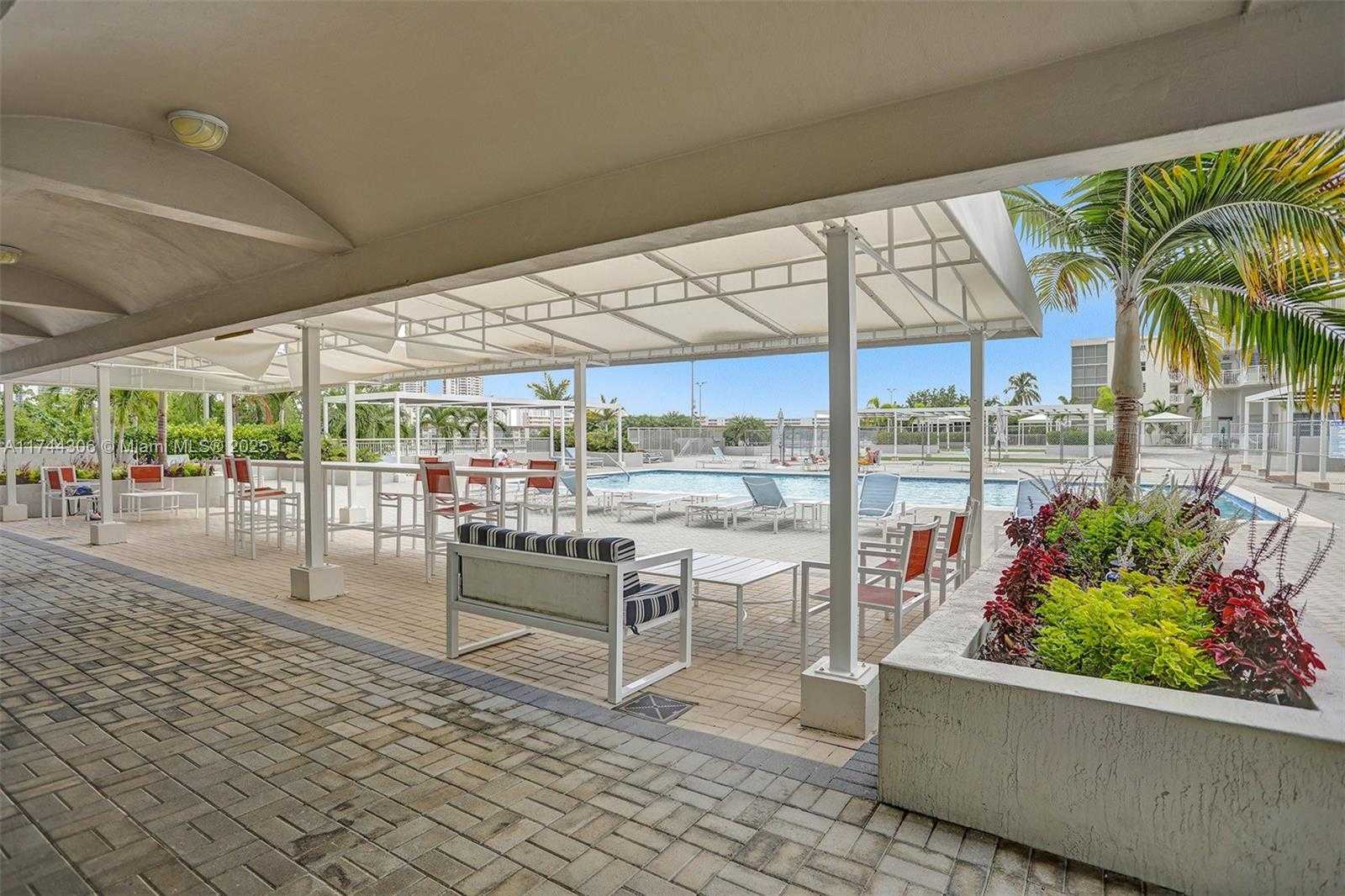 Small Image of 18031 BISCAYNE BLVD #1604, Aventura Number 16