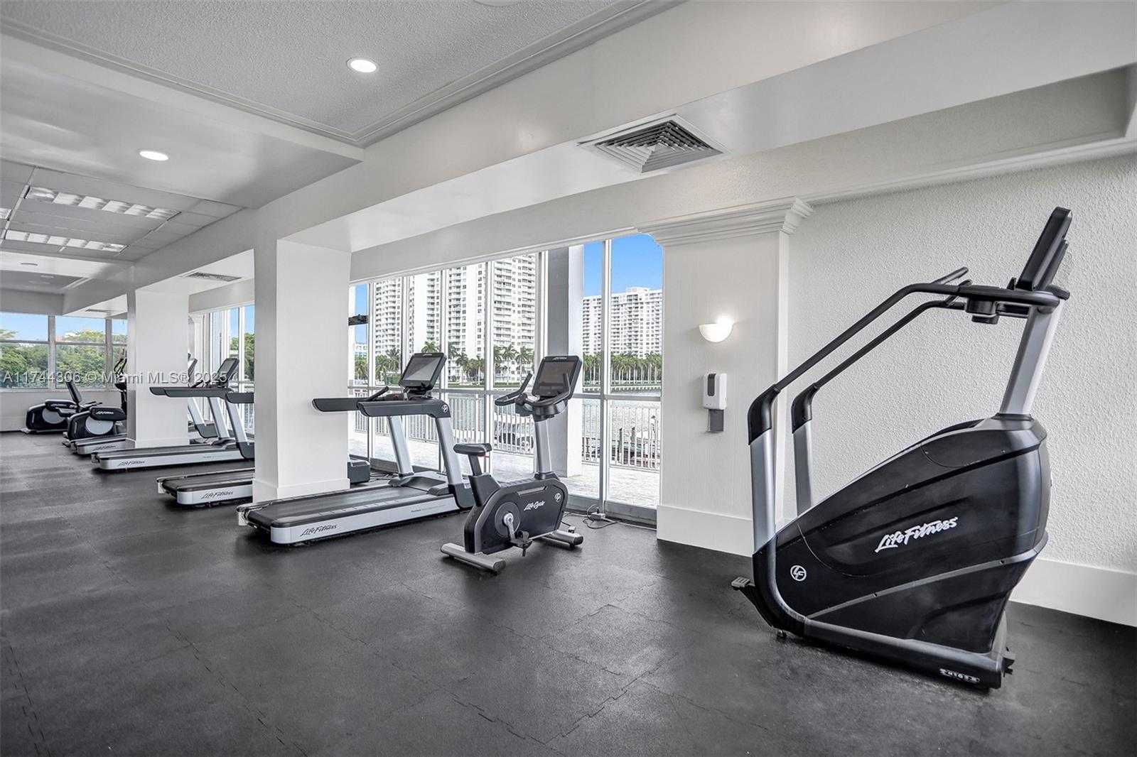 Small Image of 18031 BISCAYNE BLVD #1604, Aventura Number 21