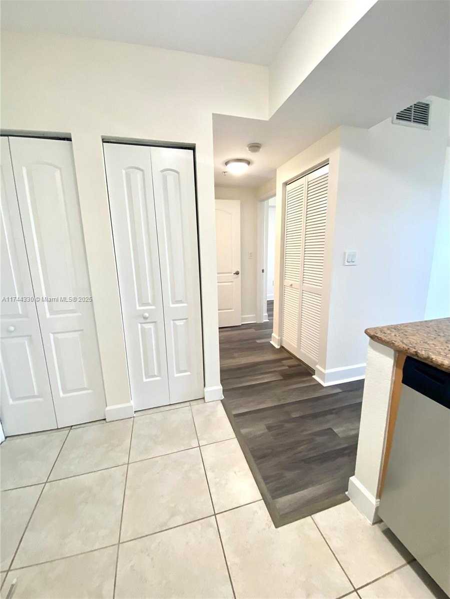 Small Image of 1830 RADIUS DR #908, Hollywood Number 11