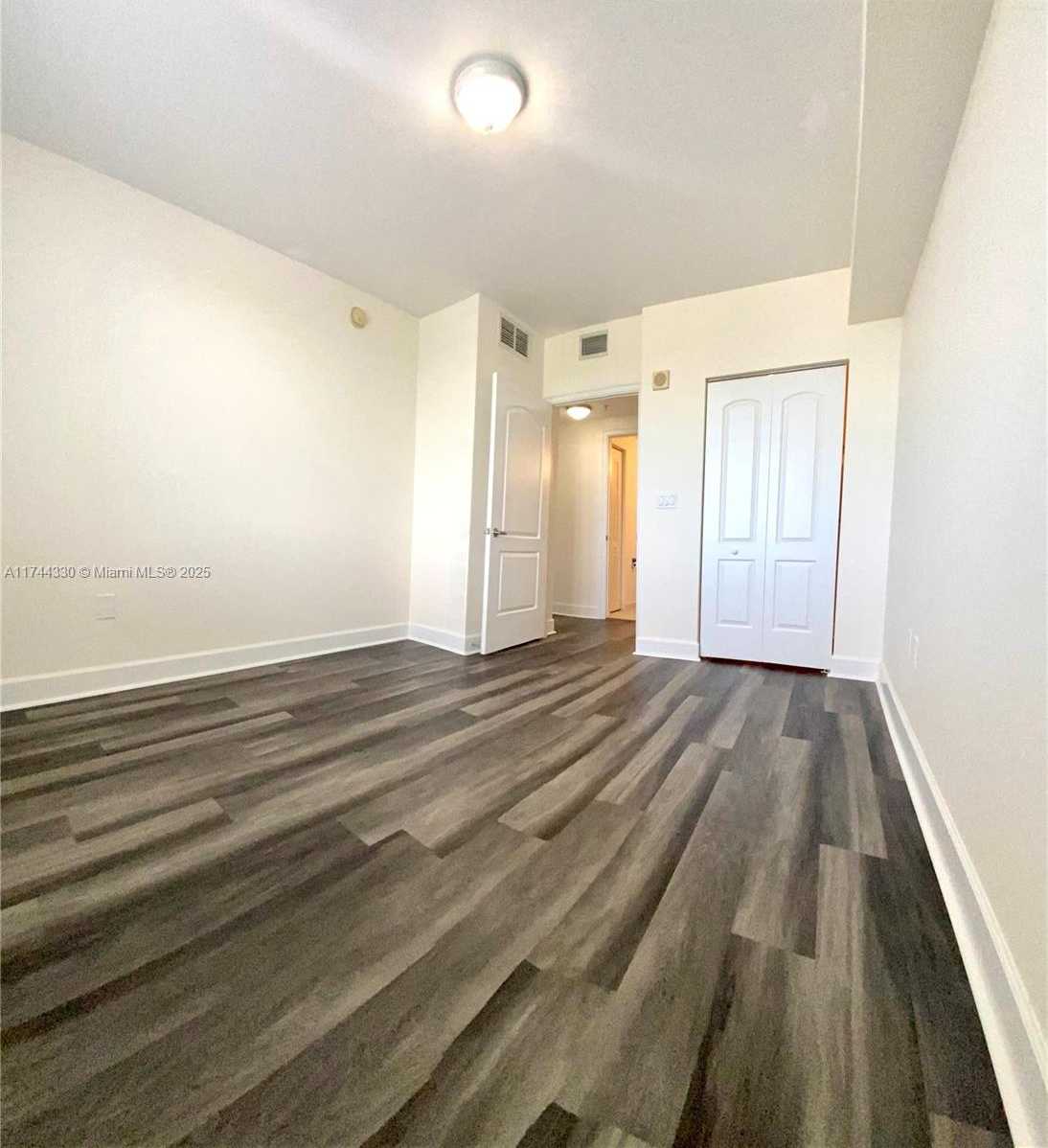 Small Image of 1830 RADIUS DR #908, Hollywood Number 15