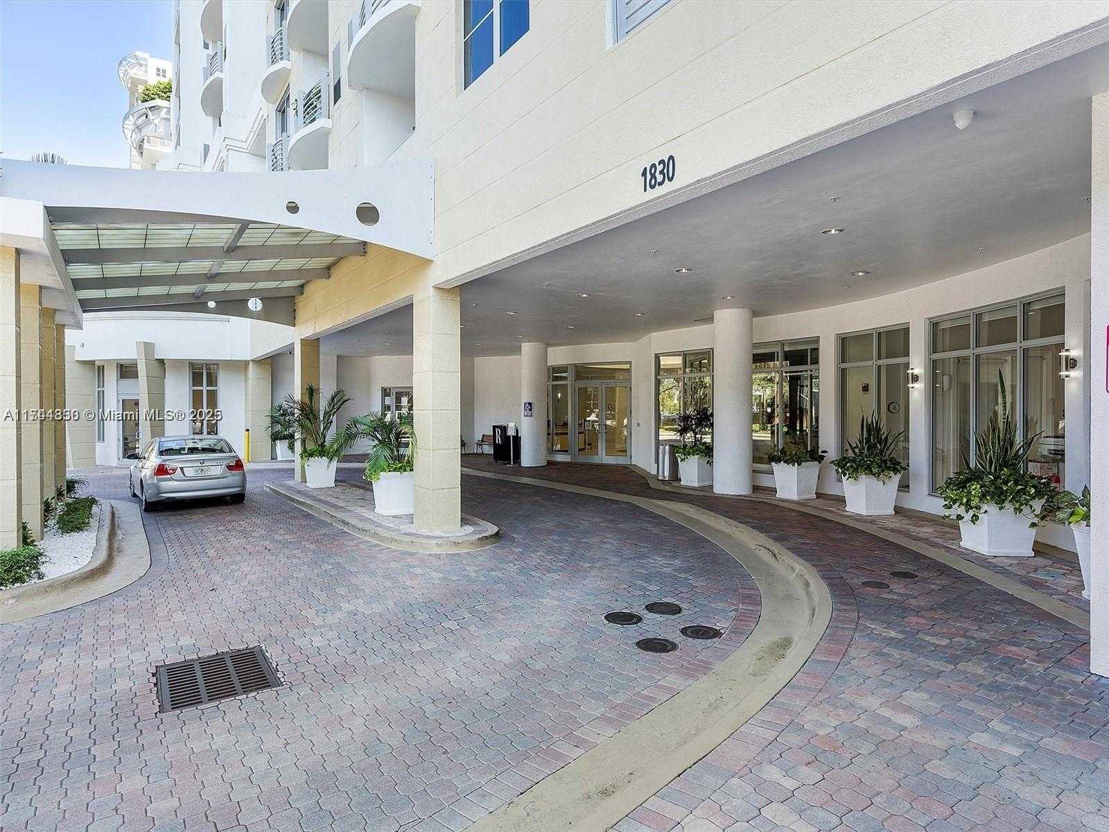 Small Image of 1830 RADIUS DR #908, Hollywood Number 2