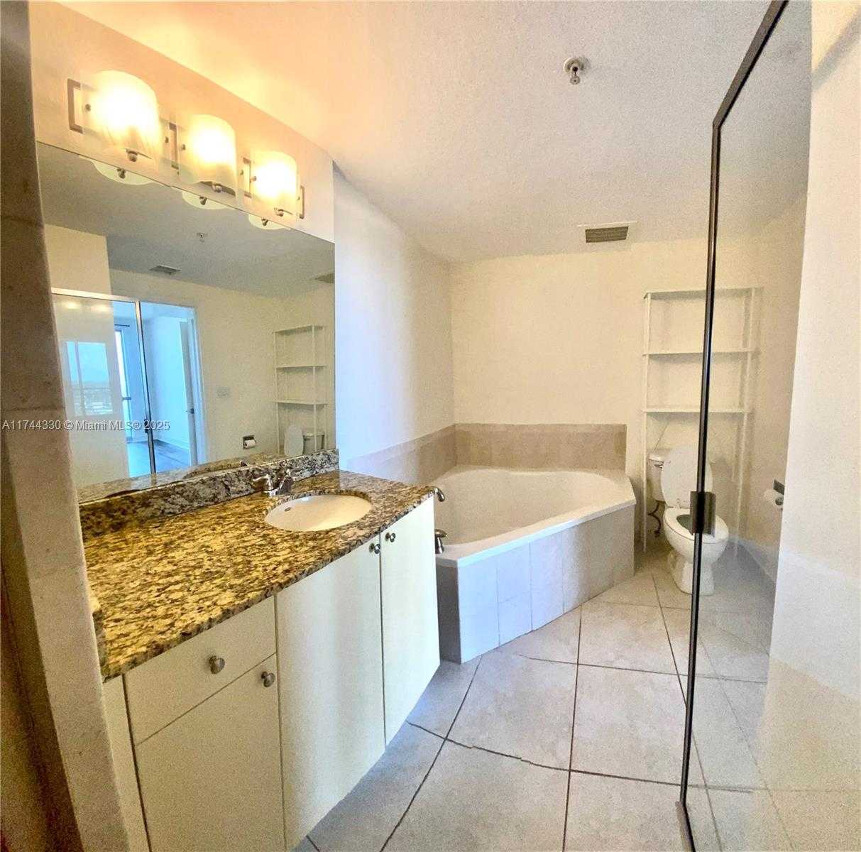 Small Image of 1830 RADIUS DR #908, Hollywood Number 23