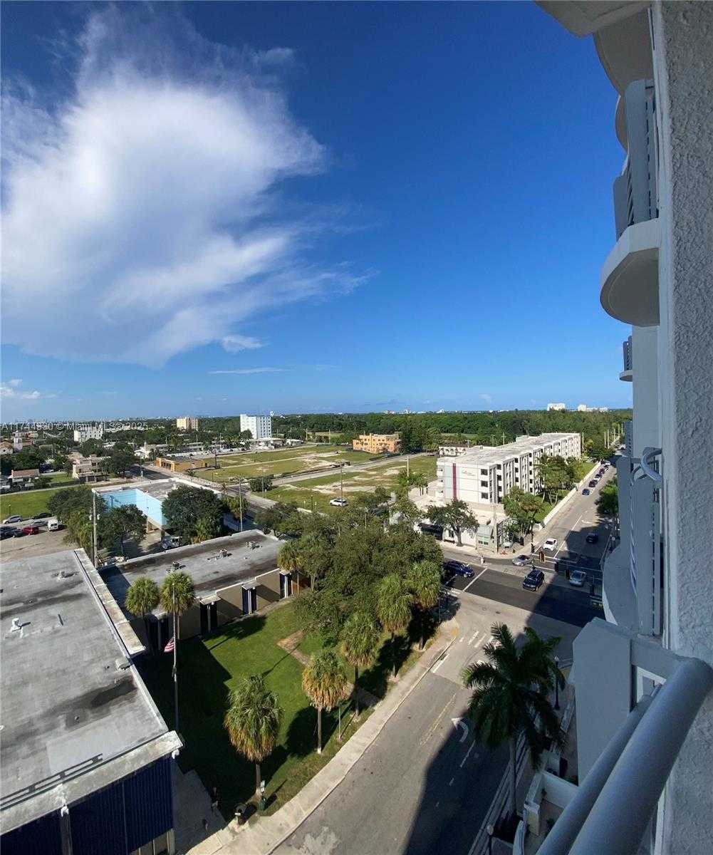 Small Image of 1830 RADIUS DR #908, Hollywood Number 26