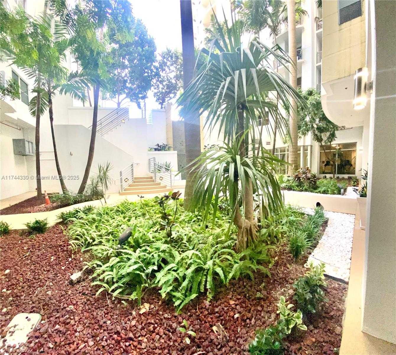 Small Image of 1830 RADIUS DR #908, Hollywood Number 29