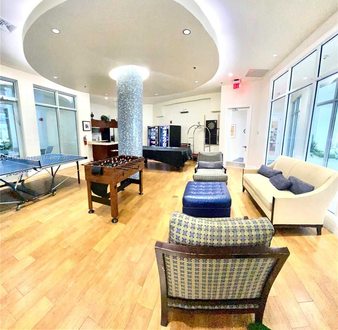 Small Image of 1830 RADIUS DR #908, Hollywood Number 35