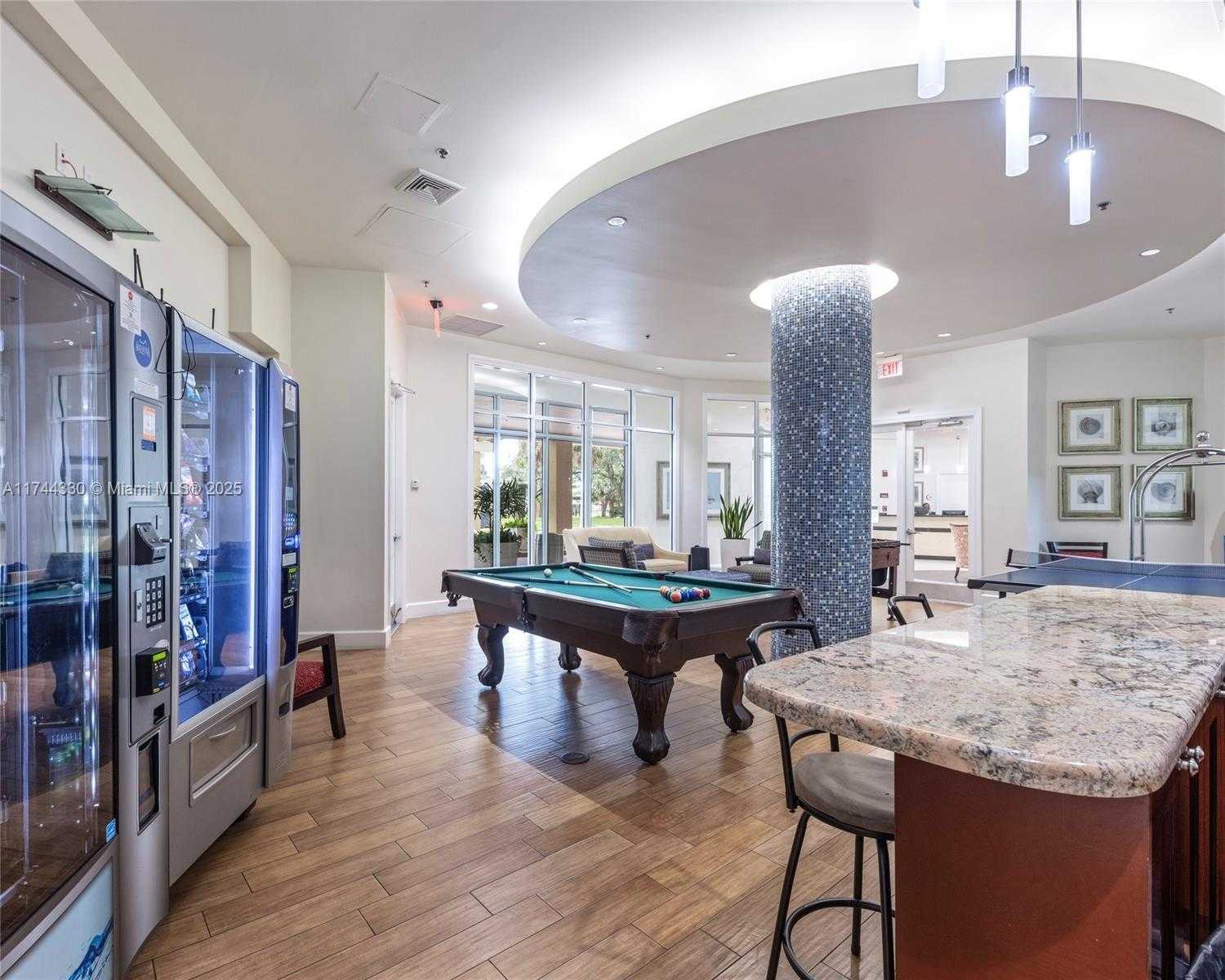 Small Image of 1830 RADIUS DR #908, Hollywood Number 37