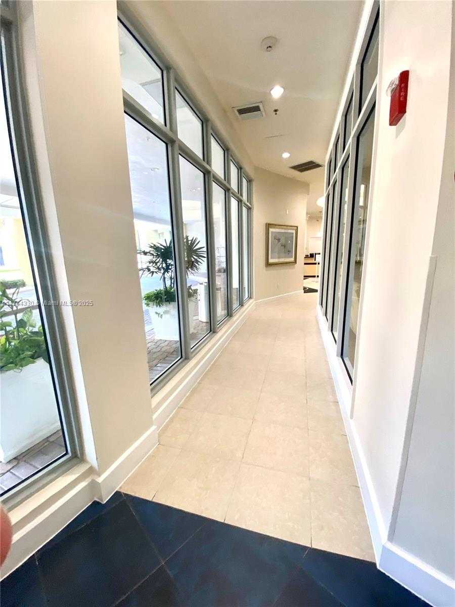 Small Image of 1830 RADIUS DR #908, Hollywood Number 39