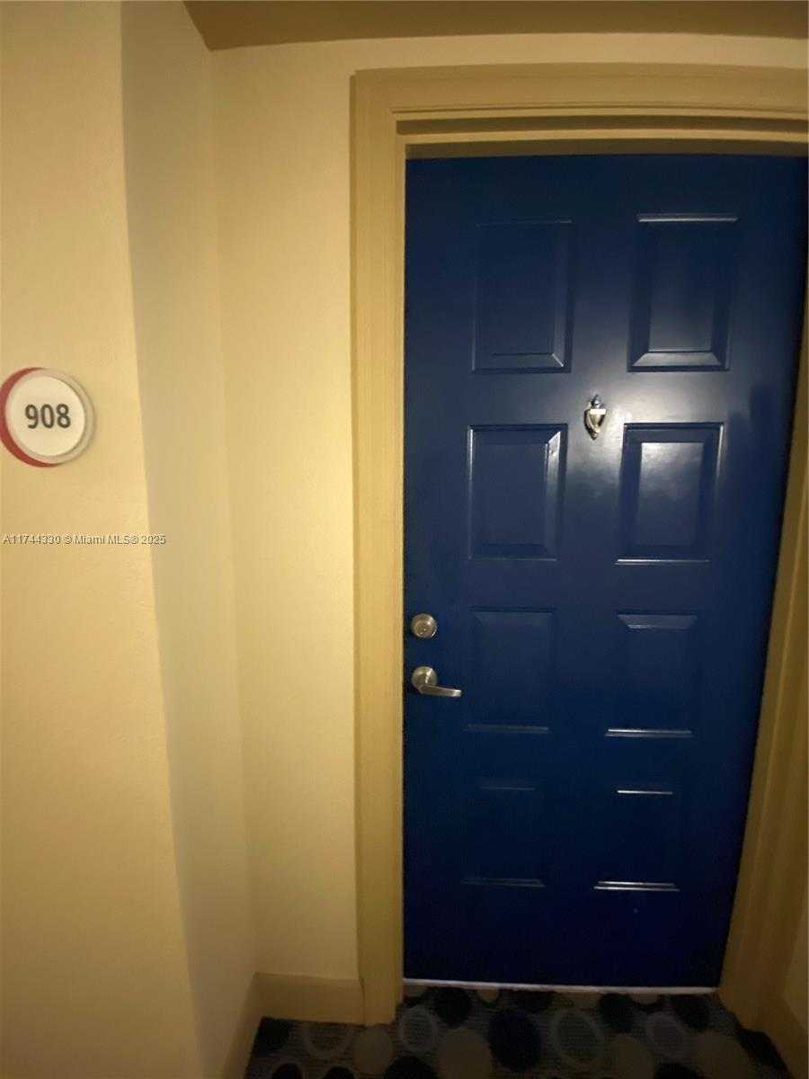 Small Image of 1830 RADIUS DR #908, Hollywood Number 5