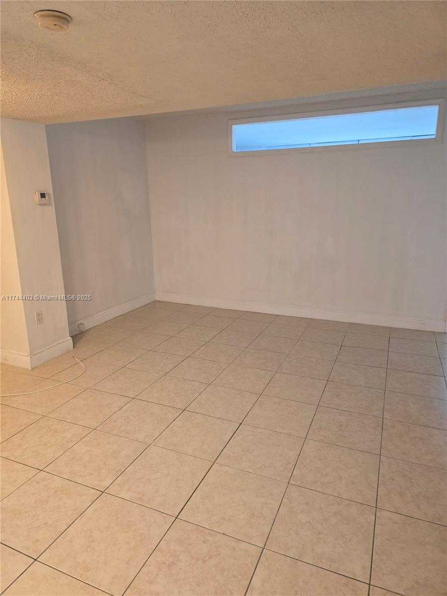 Small Image of 825 BRICKELL BAY DR #849, Miami Number 10