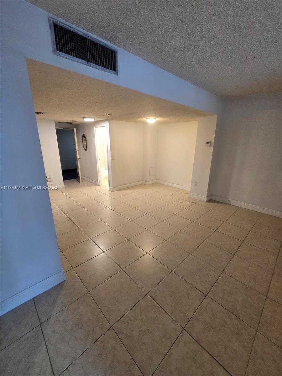 Small Image of 825 BRICKELL BAY DR #849, Miami Number 11