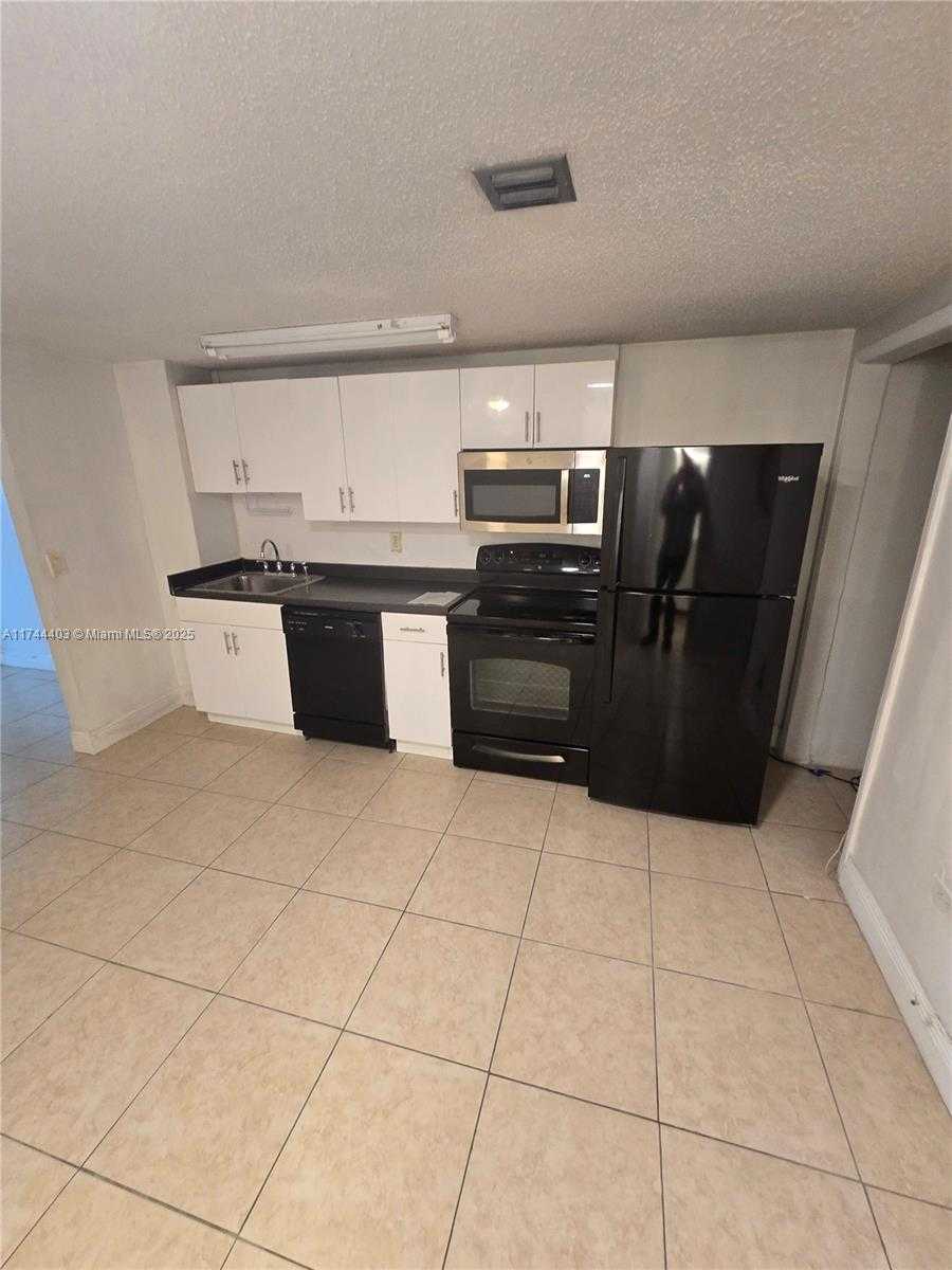 Small Image of 825 BRICKELL BAY DR #849, Miami Number 3
