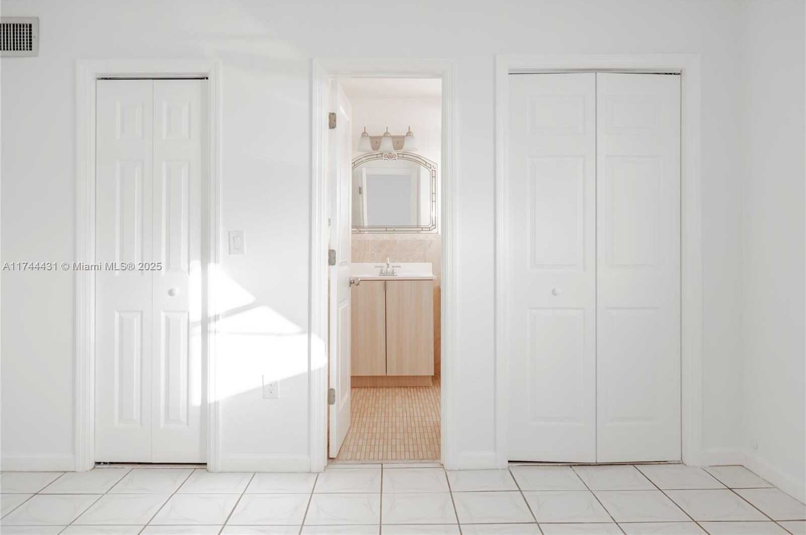 Small Image of 1060 NORTH EAST 78TH ST RD #8, Miami Number 10