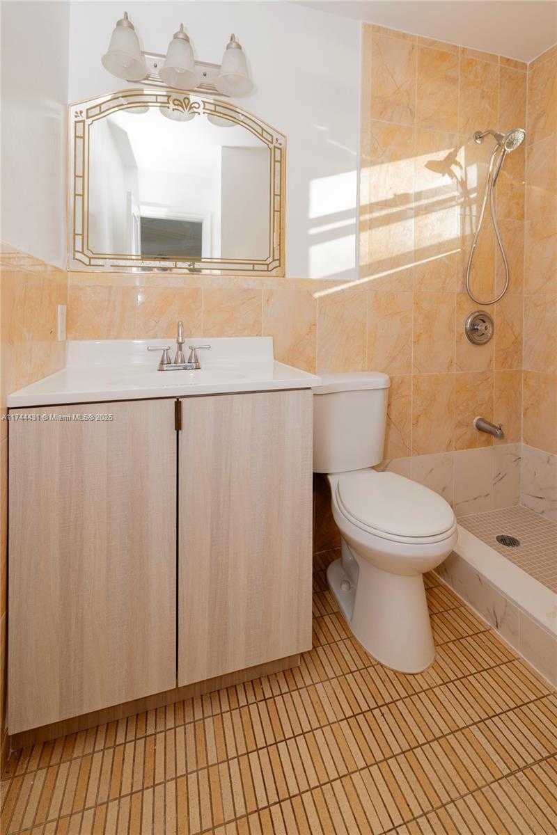Small Image of 1060 NORTH EAST 78TH ST RD #8, Miami Number 14