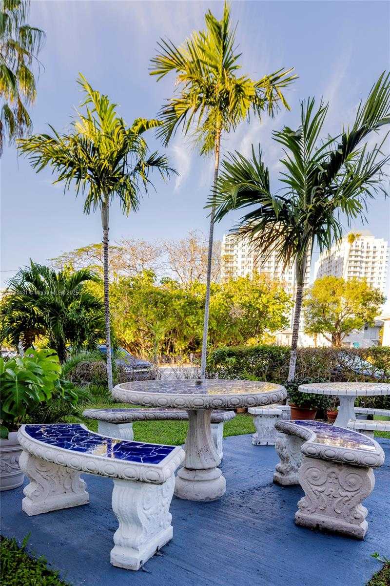 Small Image of 1060 NORTH EAST 78TH ST RD #8, Miami Number 21