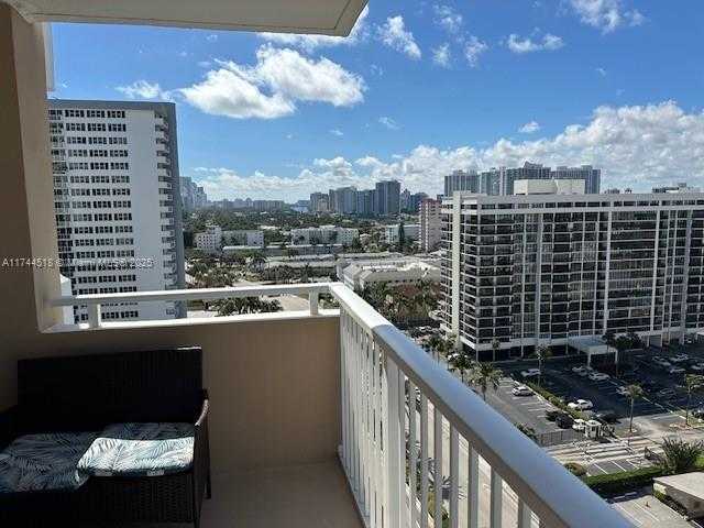 Small Image of 1980 SOUTH OCEAN DR #15Q, Hallandale Beach Number 26