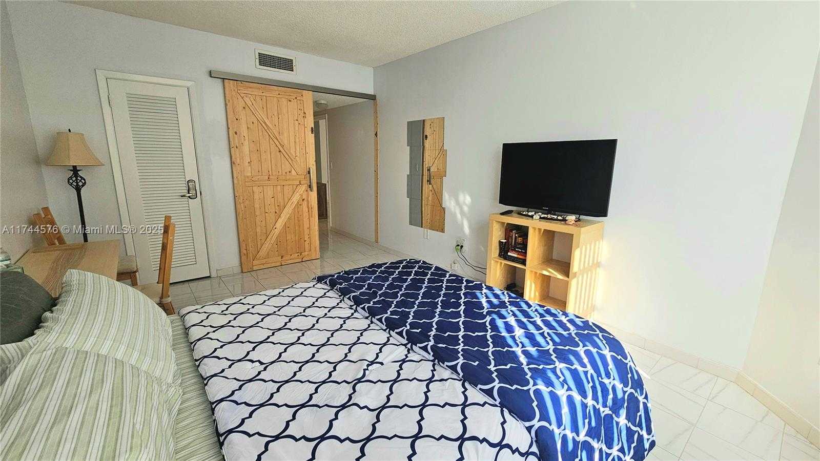 Small Image of 1985 SOUTH OCEAN DR #7A, Hallandale Beach Number 10