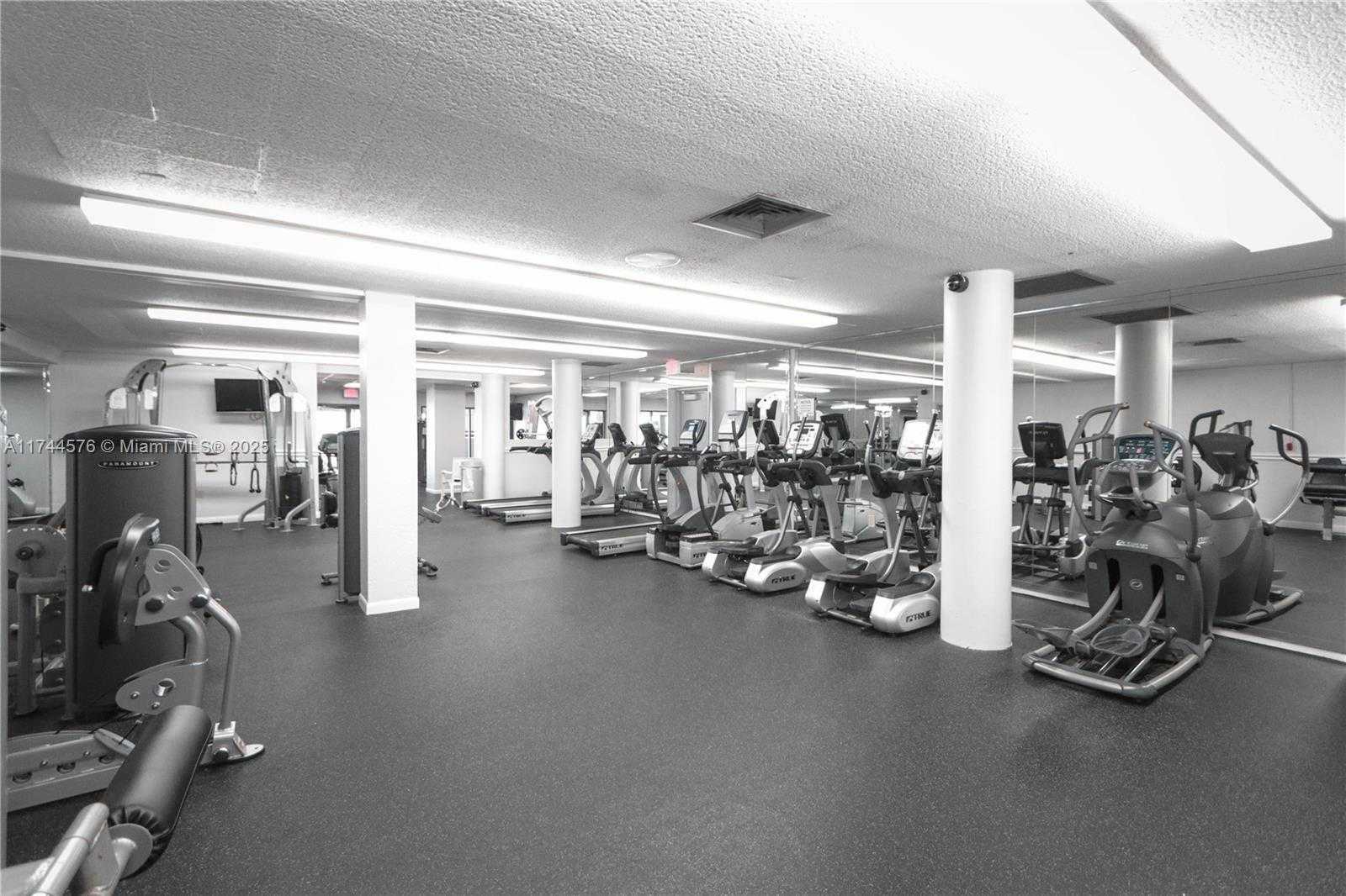 Small Image of 1985 SOUTH OCEAN DR #7A, Hallandale Beach Number 22