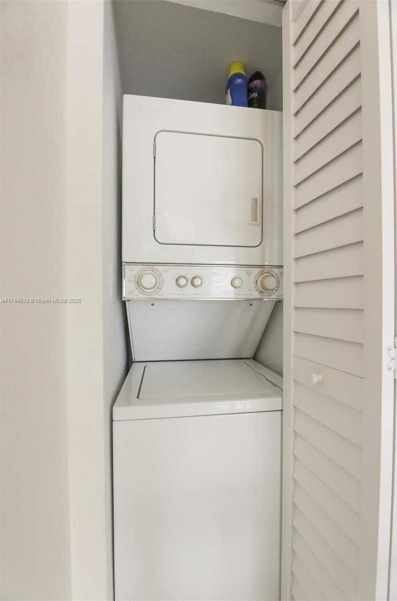 Small Image of 555 NORTH EAST 15TH ST #19J, Miami Number 24