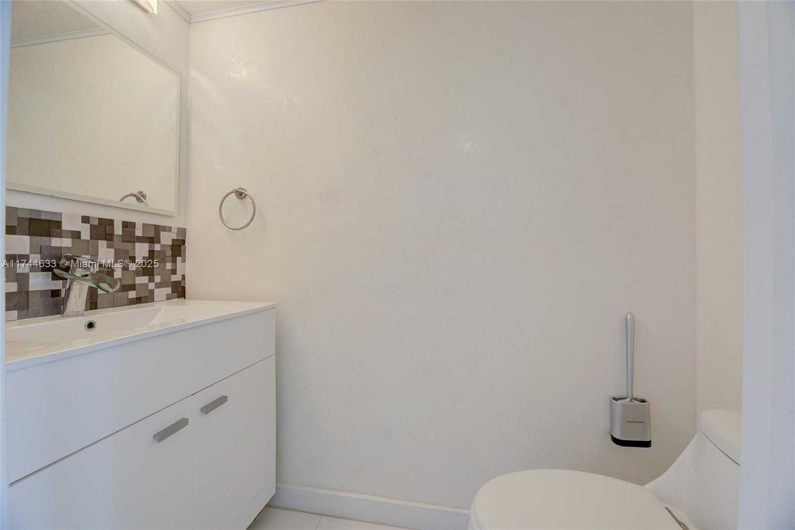 Small Image of 555 NORTH EAST 15TH ST #19J, Miami Number 25