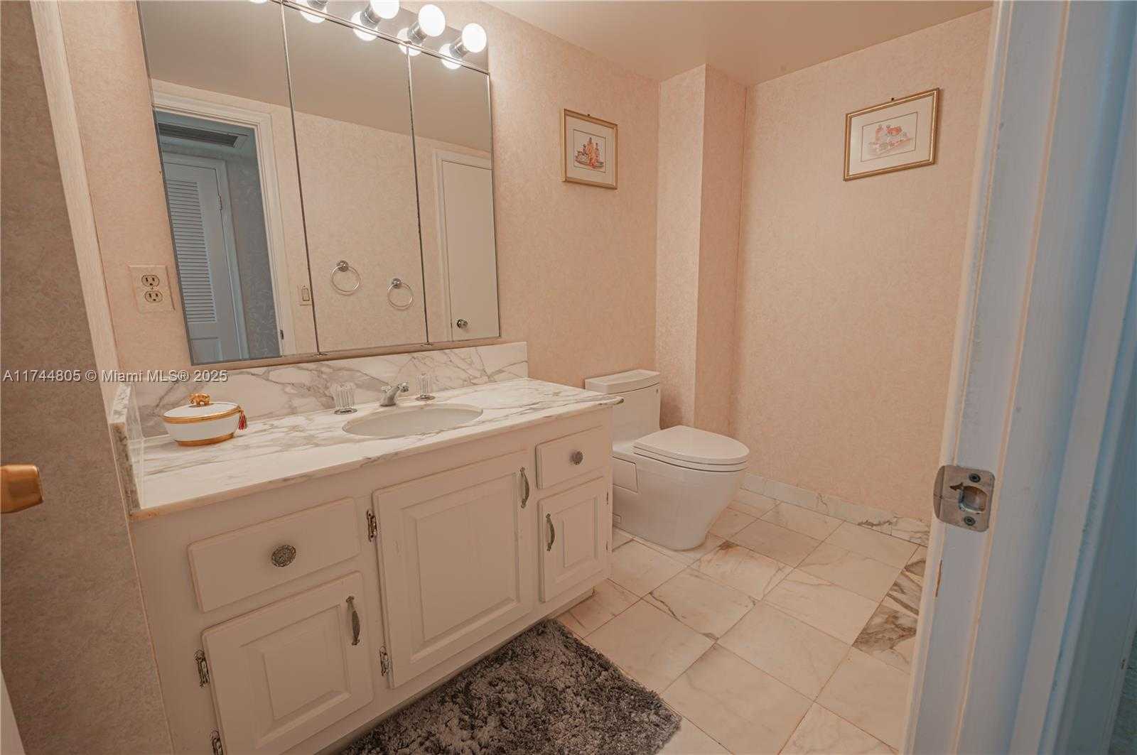 Small Image of 9801 COLLINS AVE #14D, Bal Harbour Number 19