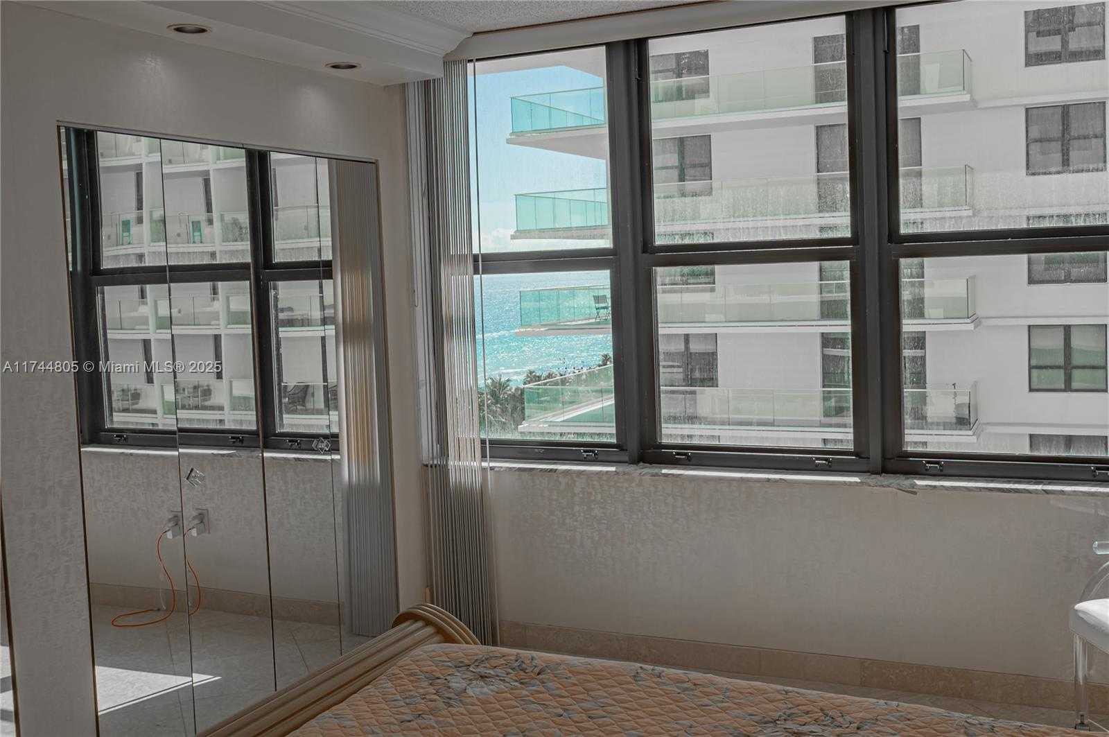 Small Image of 9801 COLLINS AVE #14D, Bal Harbour Number 22