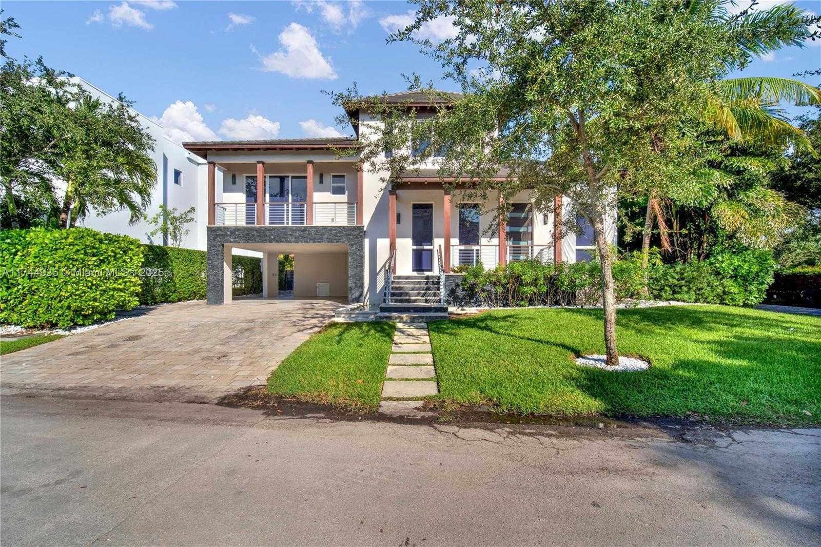 Small Image of 573 WARREN LN, Key Biscayne Number 26