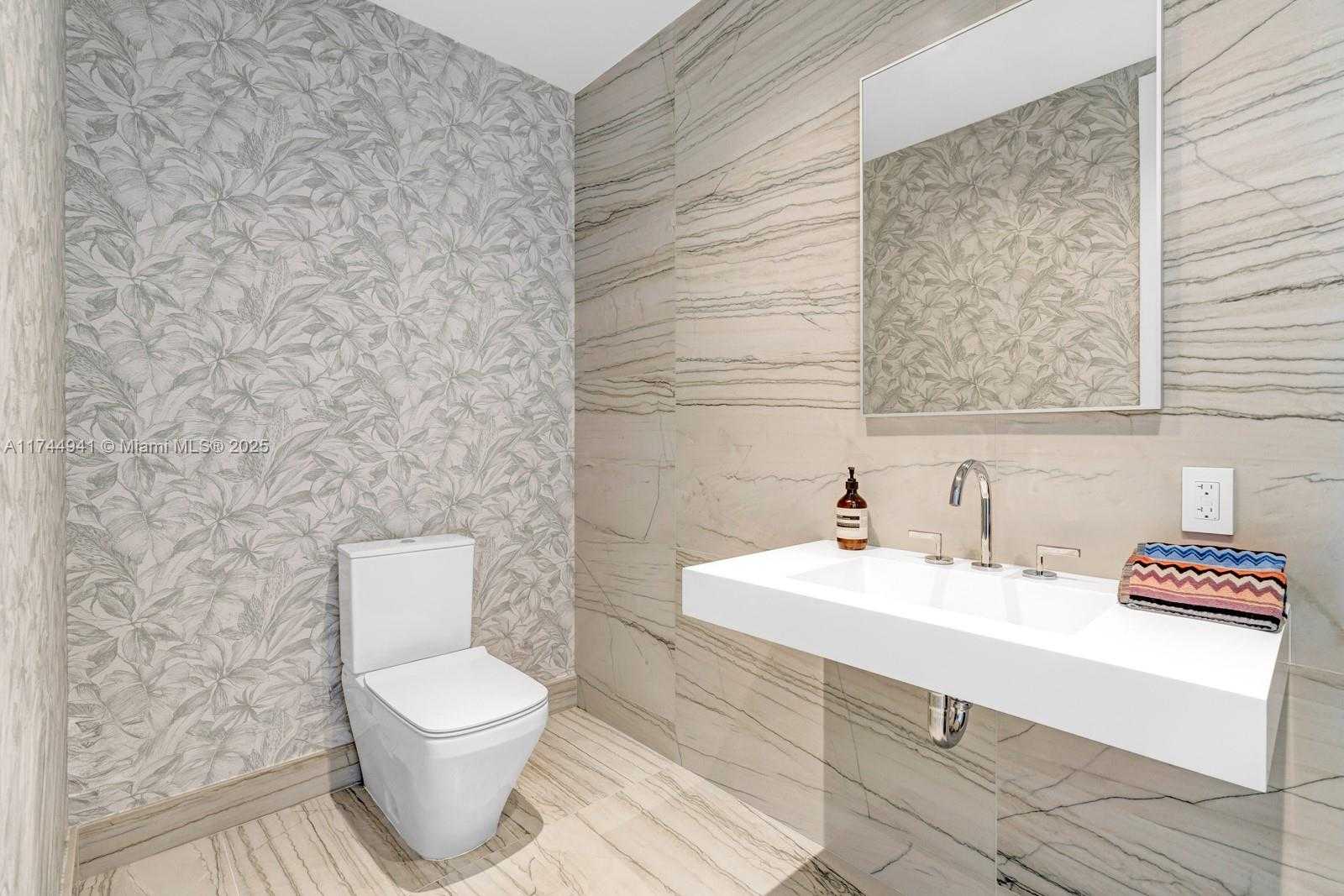 Small Image of 8701 COLLINS AVE #805, Miami Beach Number 10