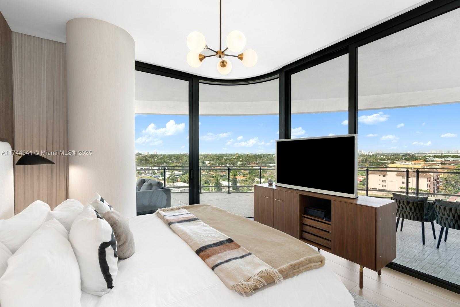 Small Image of 8701 COLLINS AVE #805, Miami Beach Number 12