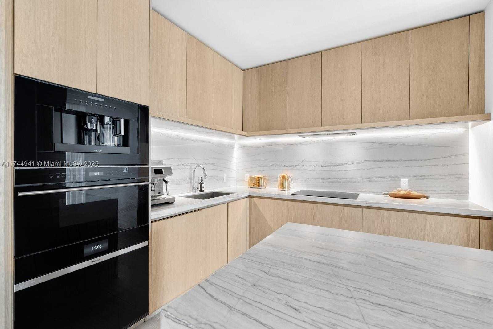 Small Image of 8701 COLLINS AVE #805, Miami Beach Number 7