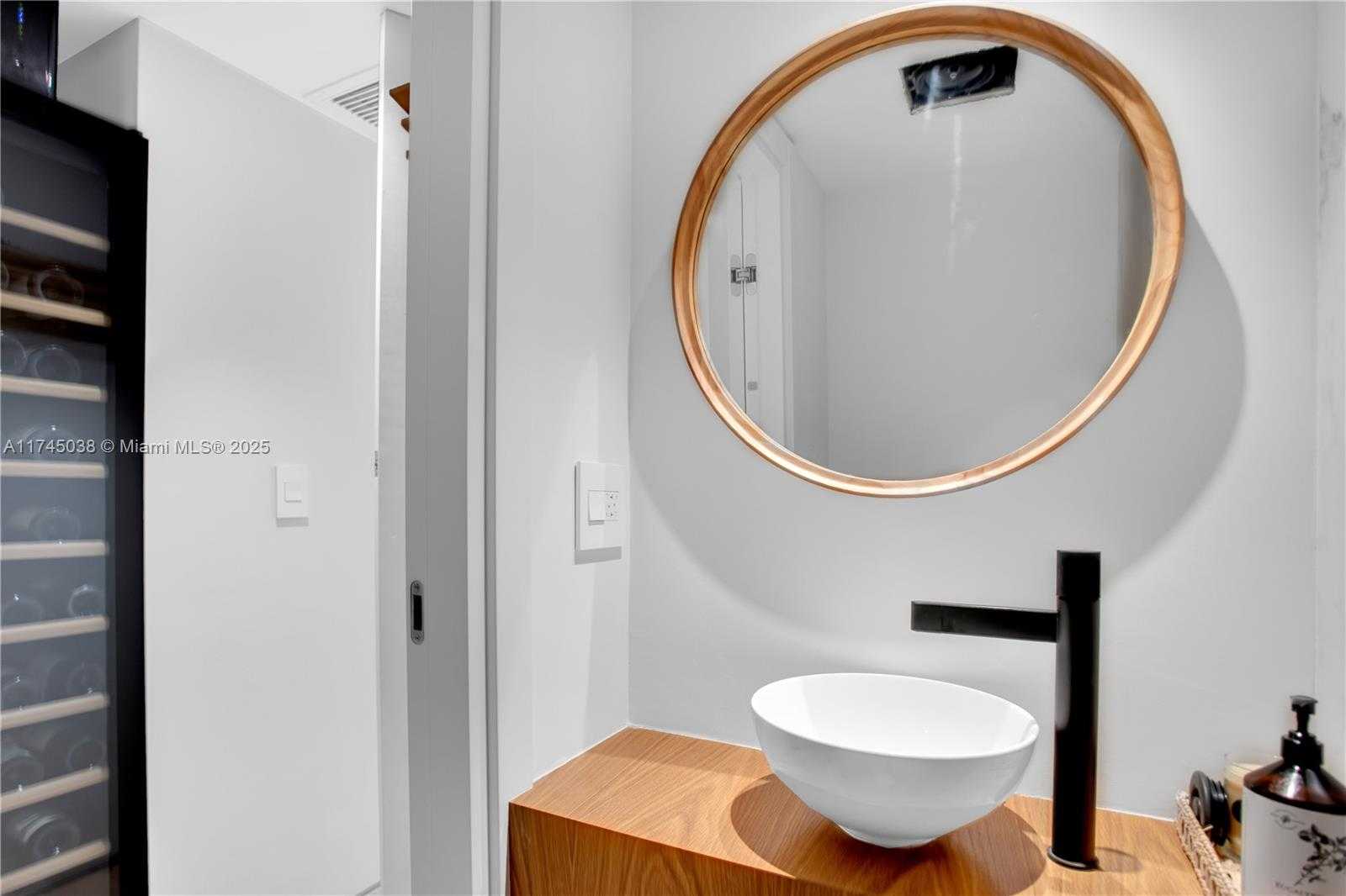 Small Image of 9195 COLLINS AVE #903, Surfside Number 36