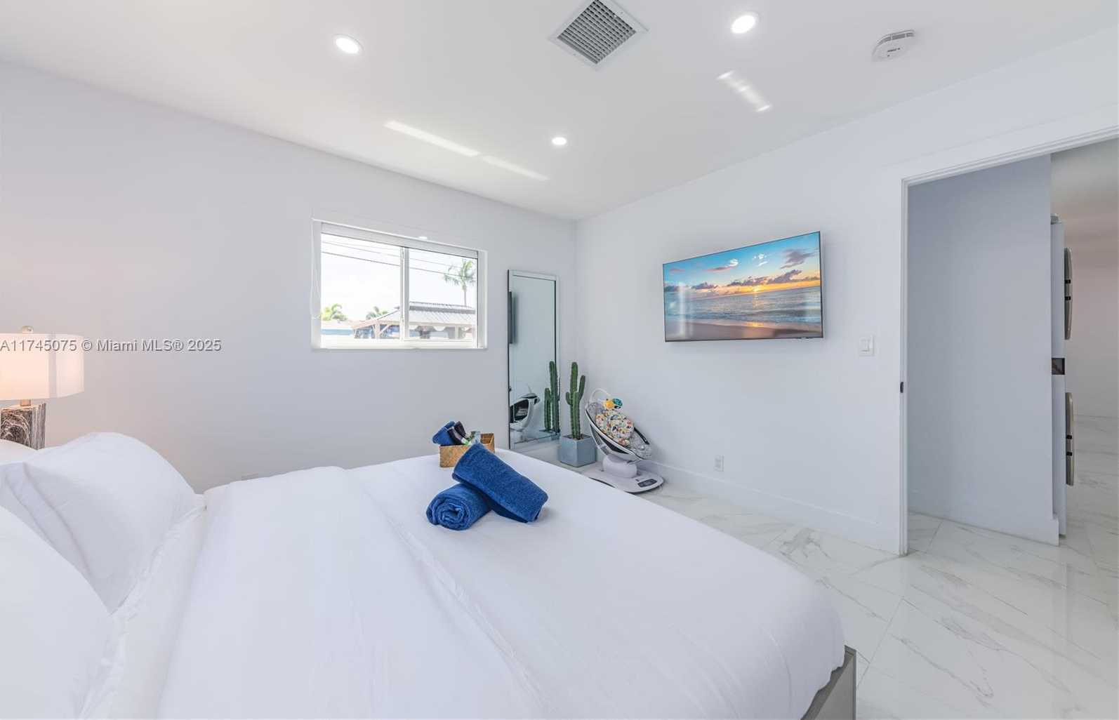Small Image of 317 SOUTH EAST 7TH AVE, Deerfield Beach Number 19