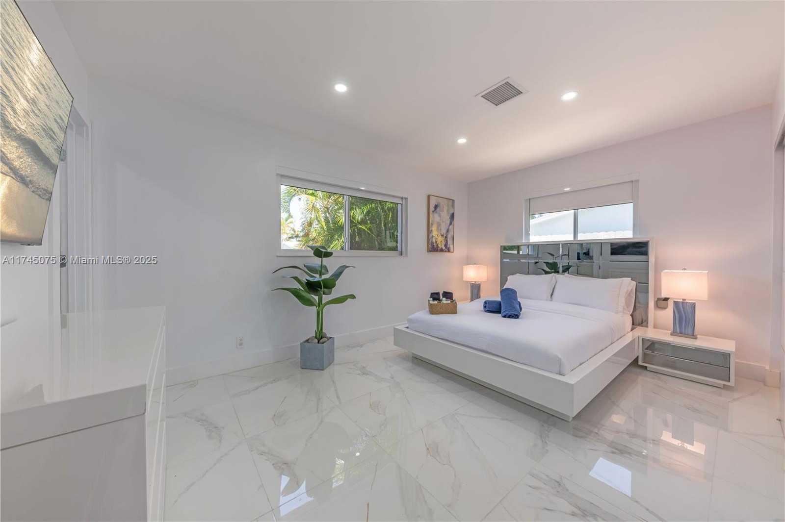 Small Image of 317 SOUTH EAST 7TH AVE, Deerfield Beach Number 21