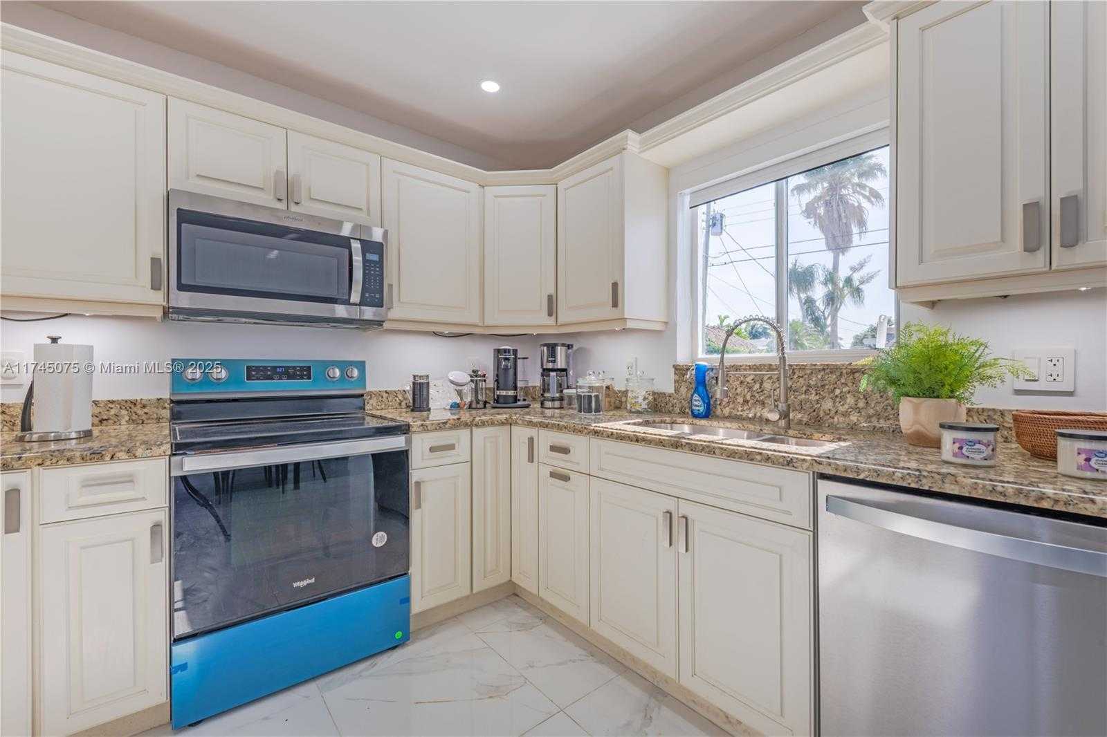 Small Image of 317 SOUTH EAST 7TH AVE, Deerfield Beach Number 34