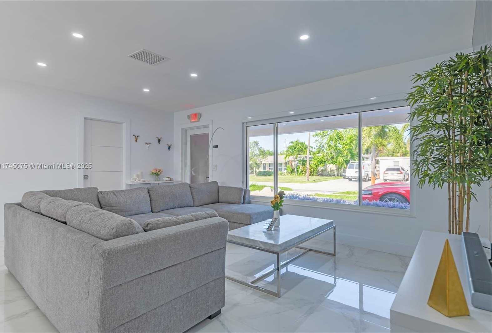 Small Image of 317 SOUTH EAST 7TH AVE, Deerfield Beach Number 40