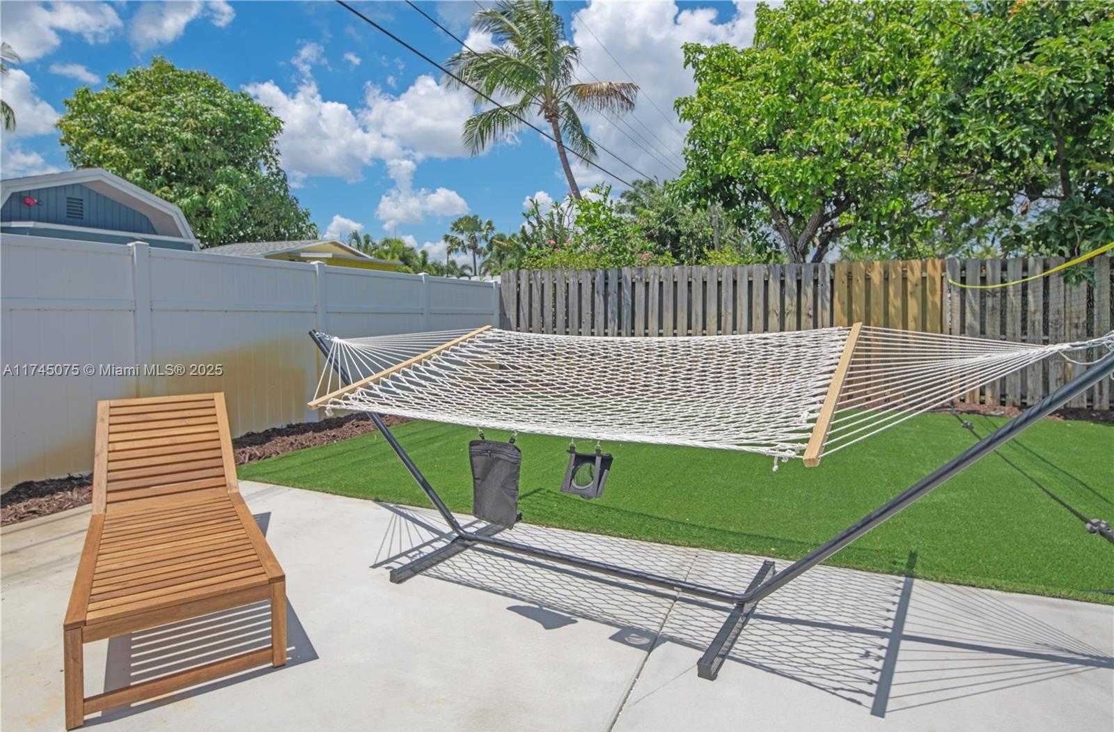 Small Image of 317 SOUTH EAST 7TH AVE, Deerfield Beach Number 7