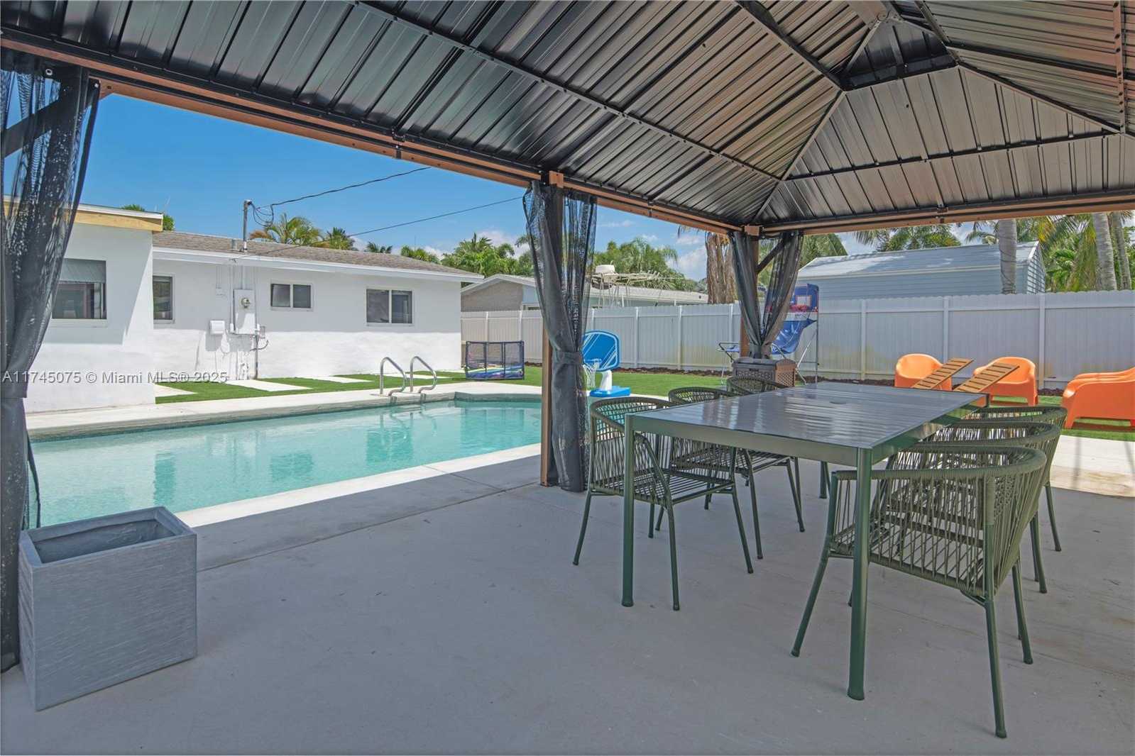 Small Image of 317 SOUTH EAST 7TH AVE, Deerfield Beach Number 8