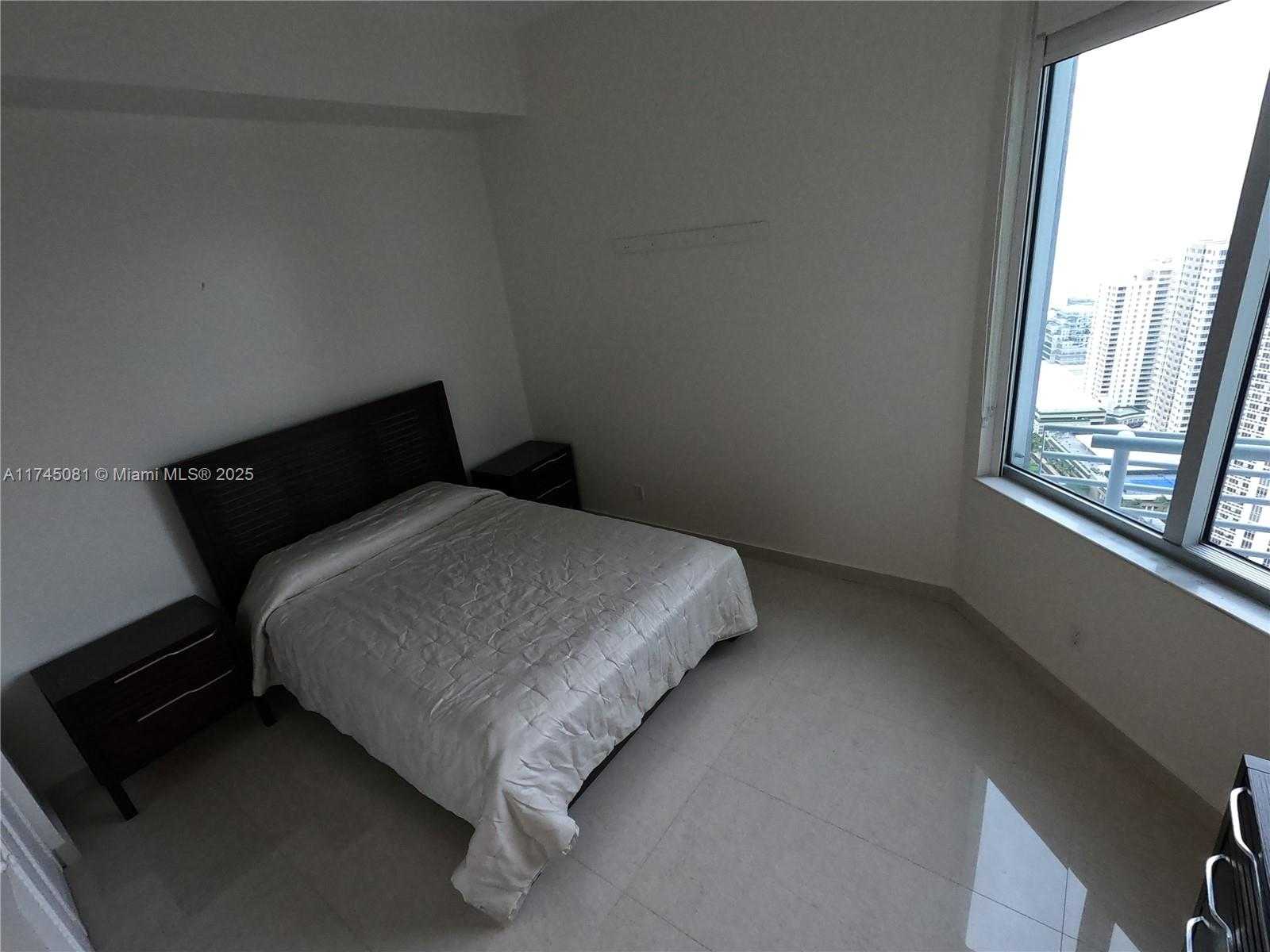 Small Image of 325 SOUTH BISCAYNE BLVD #UPH 19, Miami Number 16