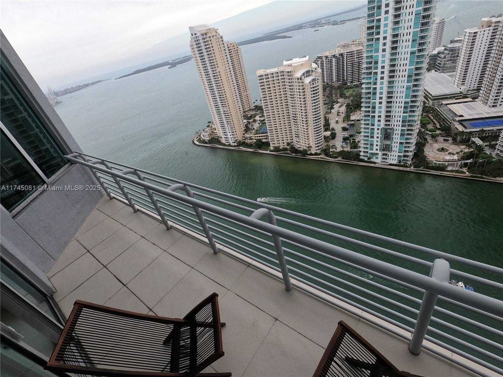 Small Image of 325 SOUTH BISCAYNE BLVD #UPH 19, Miami Number 2